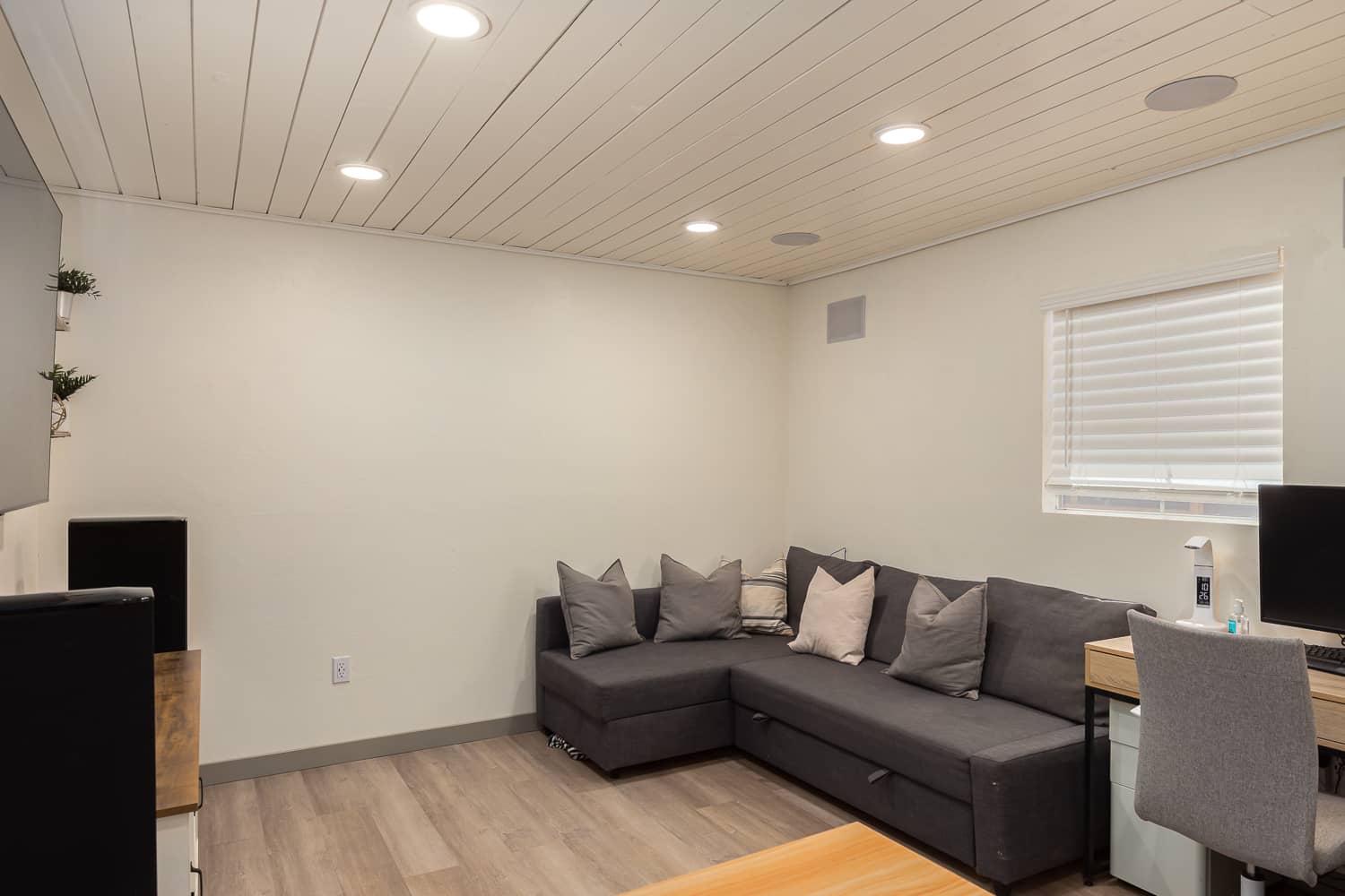 Family gathering space inside a tiny home